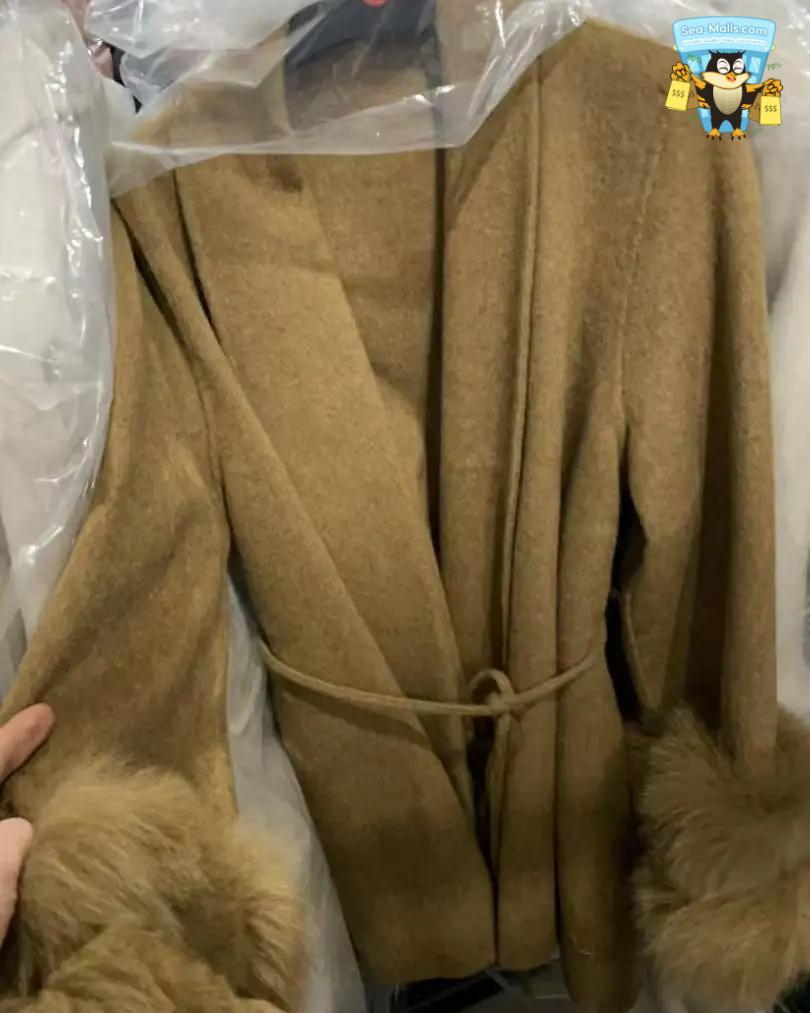 Women's Elegant Woolen Belted Coat with Fur Cuffs Long Sleeve Office Lady Overcoat