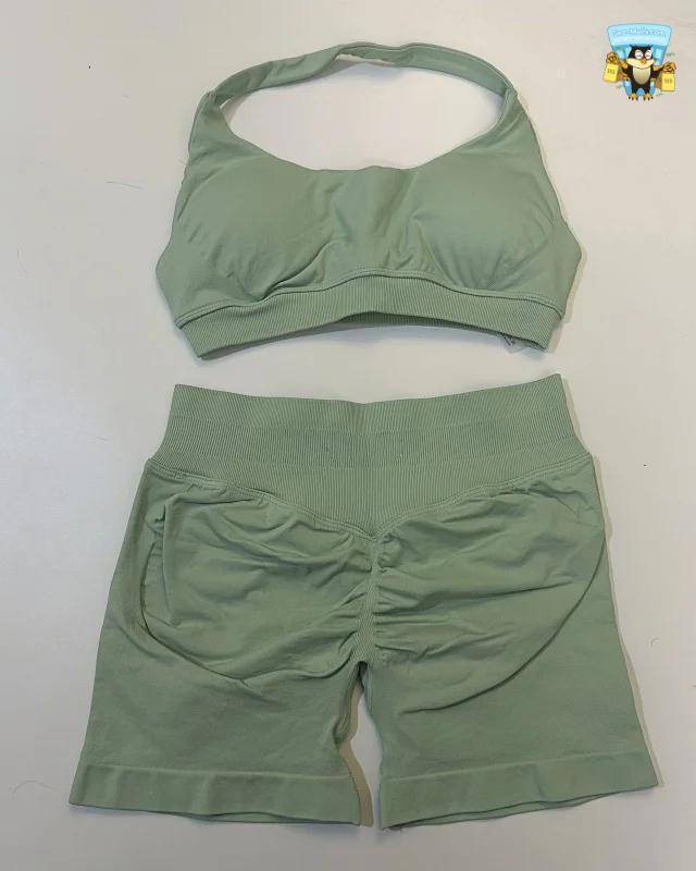 Yoga Shorts Set Seamless Scrunch Shorts Halter Sports Bra