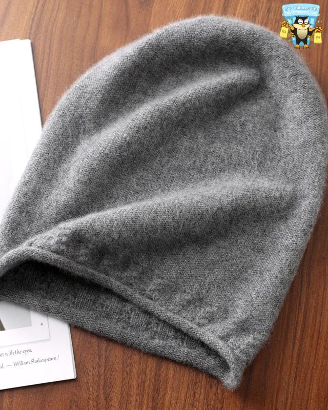 Unisex Soft Curly-Brimmed 100% Merino Wool Knitted Beanie
