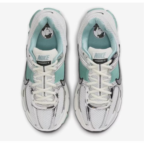 Nike Zoom Vomero 5 Women's Shoes