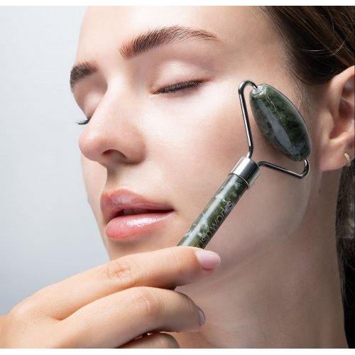 brushworks HD Jade Roller 