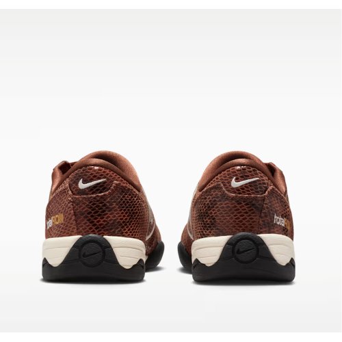 Nike Total 90 SE Women's Shoes