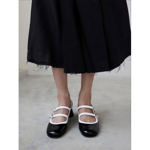  Pearl-Buckle Two-Tone Mary Jane Pumps - Black Box 