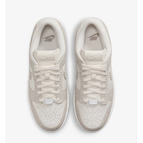 Nike Dunk Low Premium