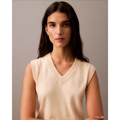 Merino V Neck Shrunken Vest