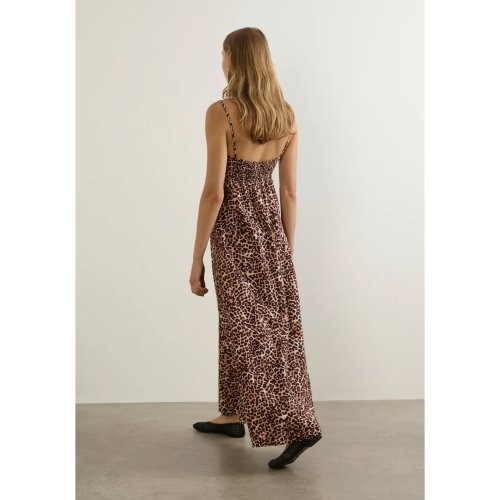 Ilse <span style='filter: blur(2.5px);'>****</span> Dress