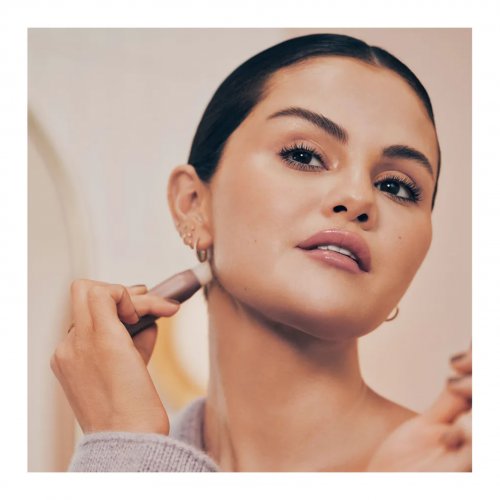 Rare Beauty Find Comfort Stop And Soothe Pen