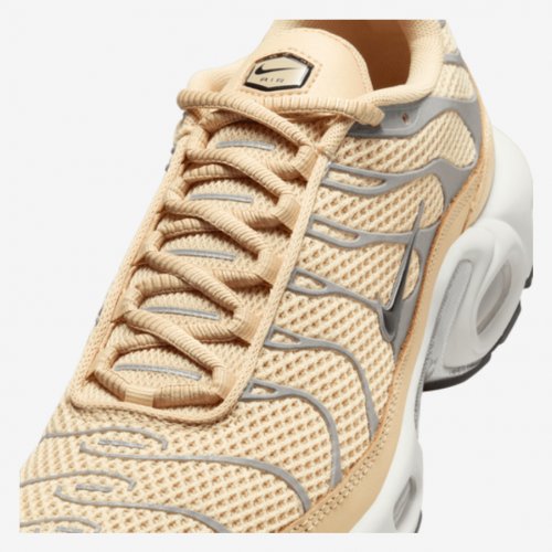Nike Tuned Women Shoes