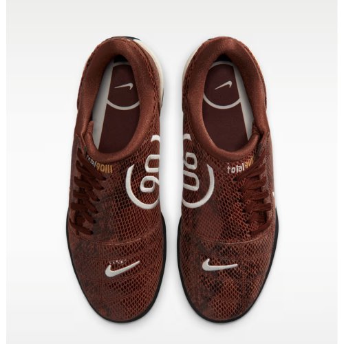 Nike Total 90 SE Women's Shoes