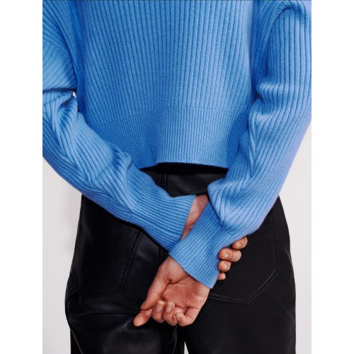  Cropped Cashmere Crewneck Sweater