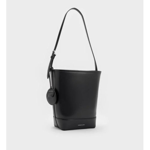 Ivette Woven Elongated Shoulder Bag - Cream