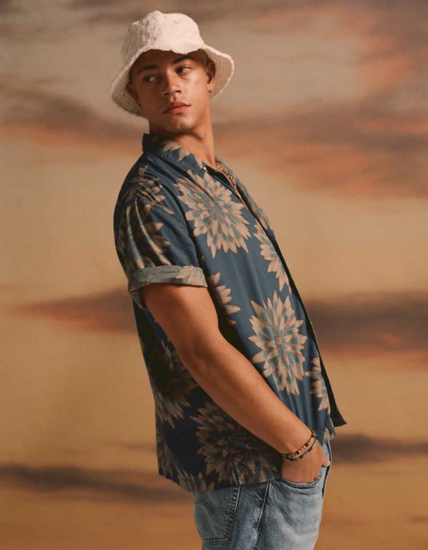 AE Floral Button-Up Poolside Shirt - Navy, XL 