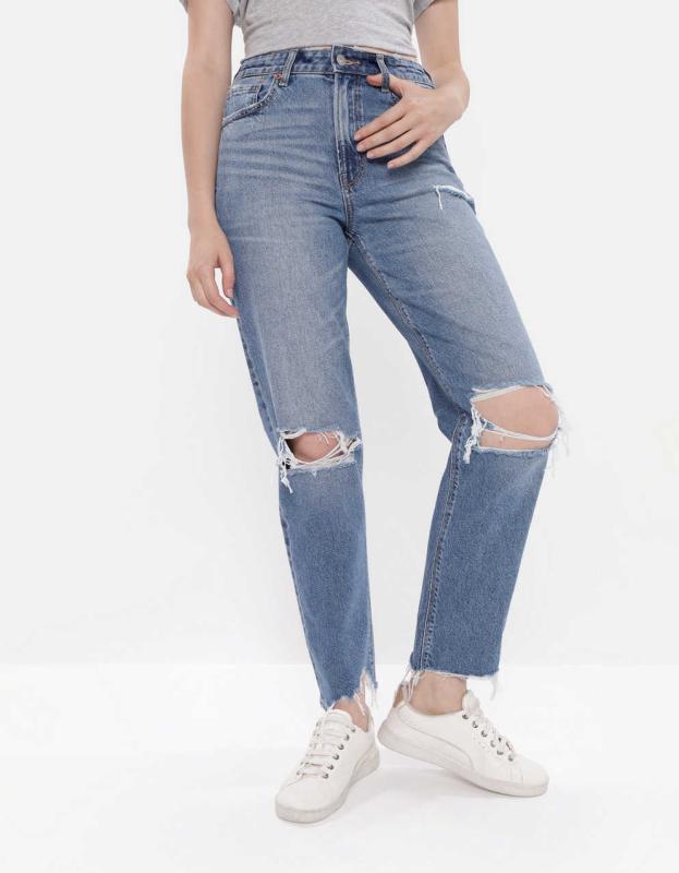 AE Strigid Straight Mom Jean - Light Bright Indigo, 0 