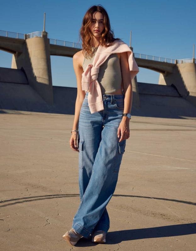 AE Dreamy Drape Stretch Super High-Waisted Cargo Baggy Wide-Leg Jean - Blue Lion, 8 