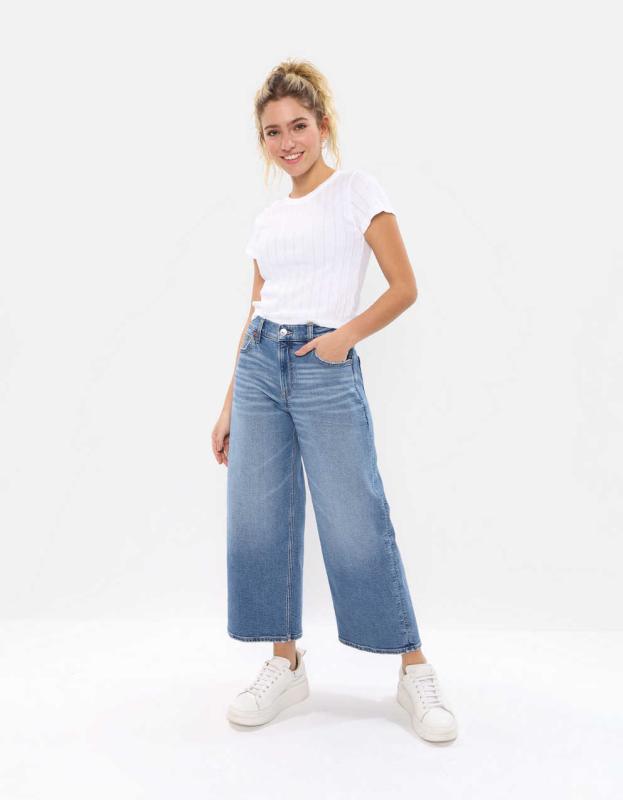 AE Stretch '90s Wide Leg Crop Jean - Medium Wash, 00 