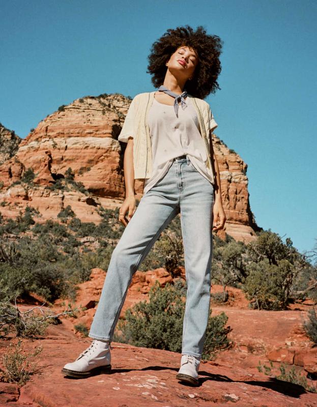 AE Stretch Mom Straight Jean - Light Aglow, 4 