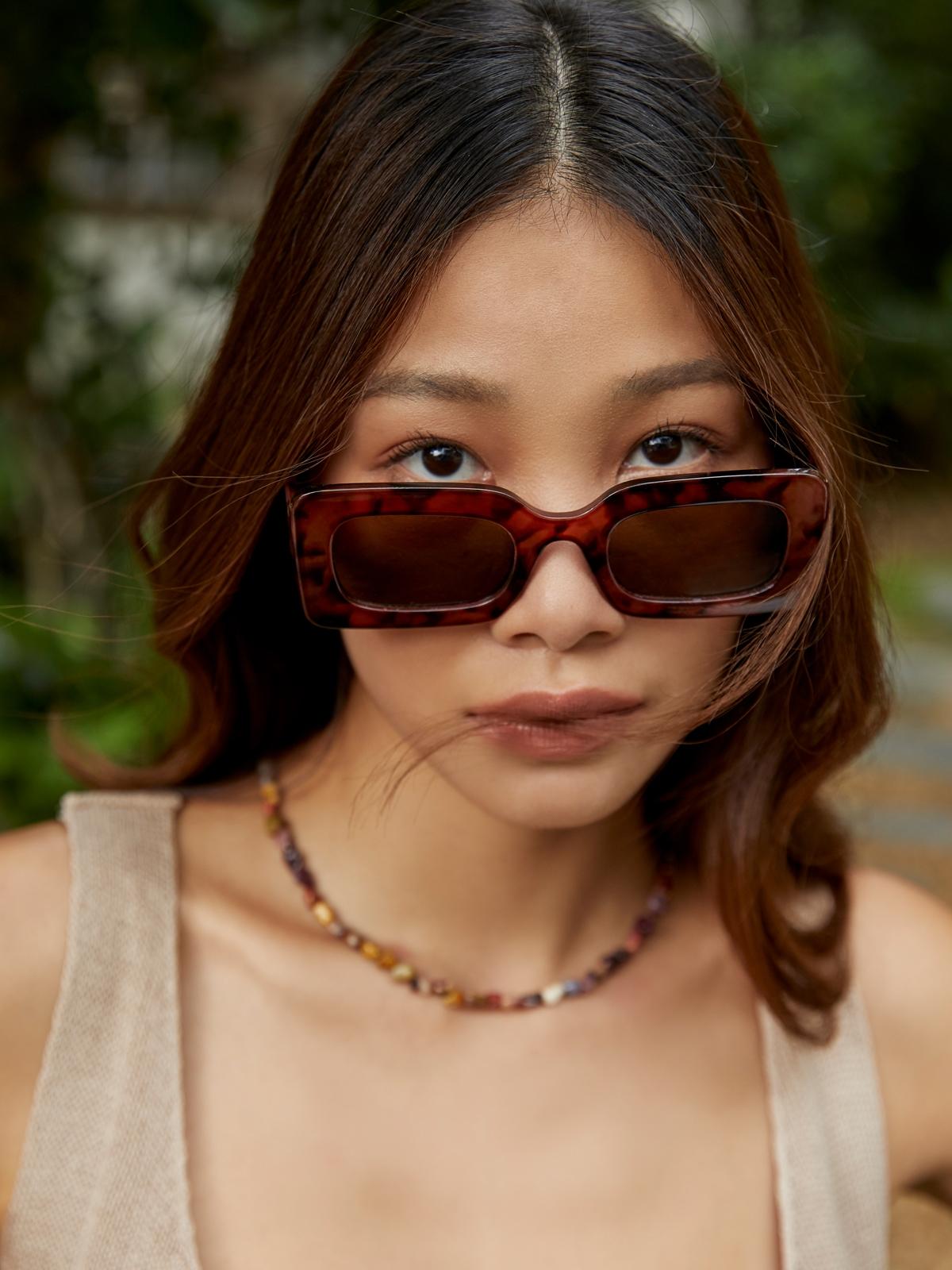 Gigi Square Sunglasses - Tort