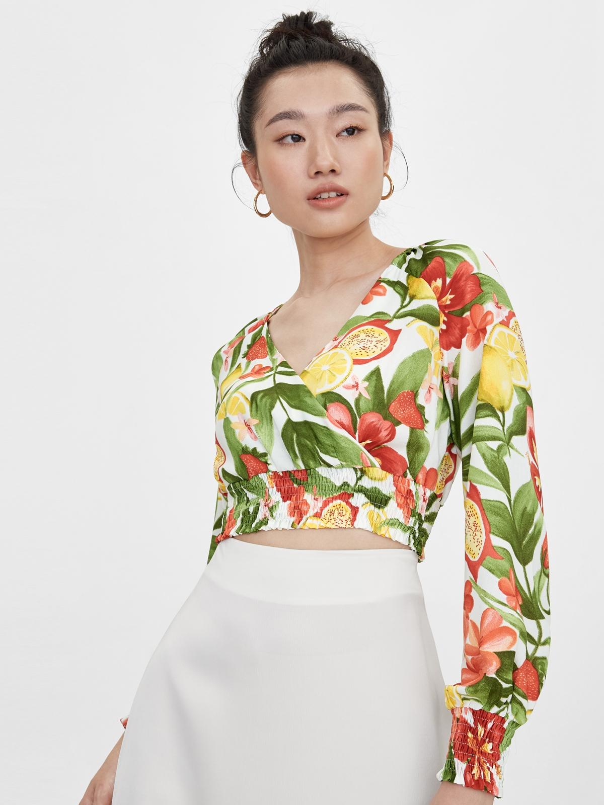 Long Sleeves Fruit Print Smocked Top - White