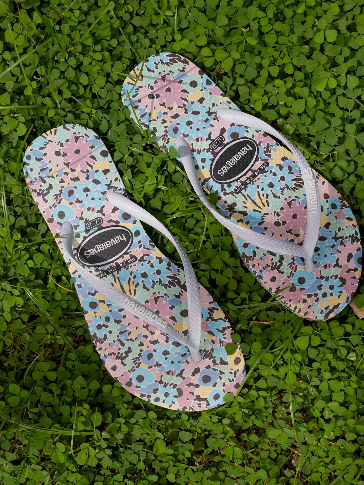 Slim Floral Romantic Sandals - Quiet Lilac