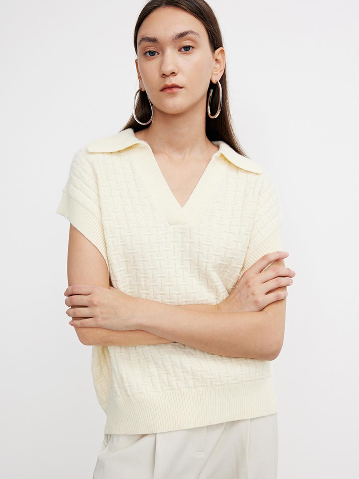 Textured Knit Sweater Vest - Ivory