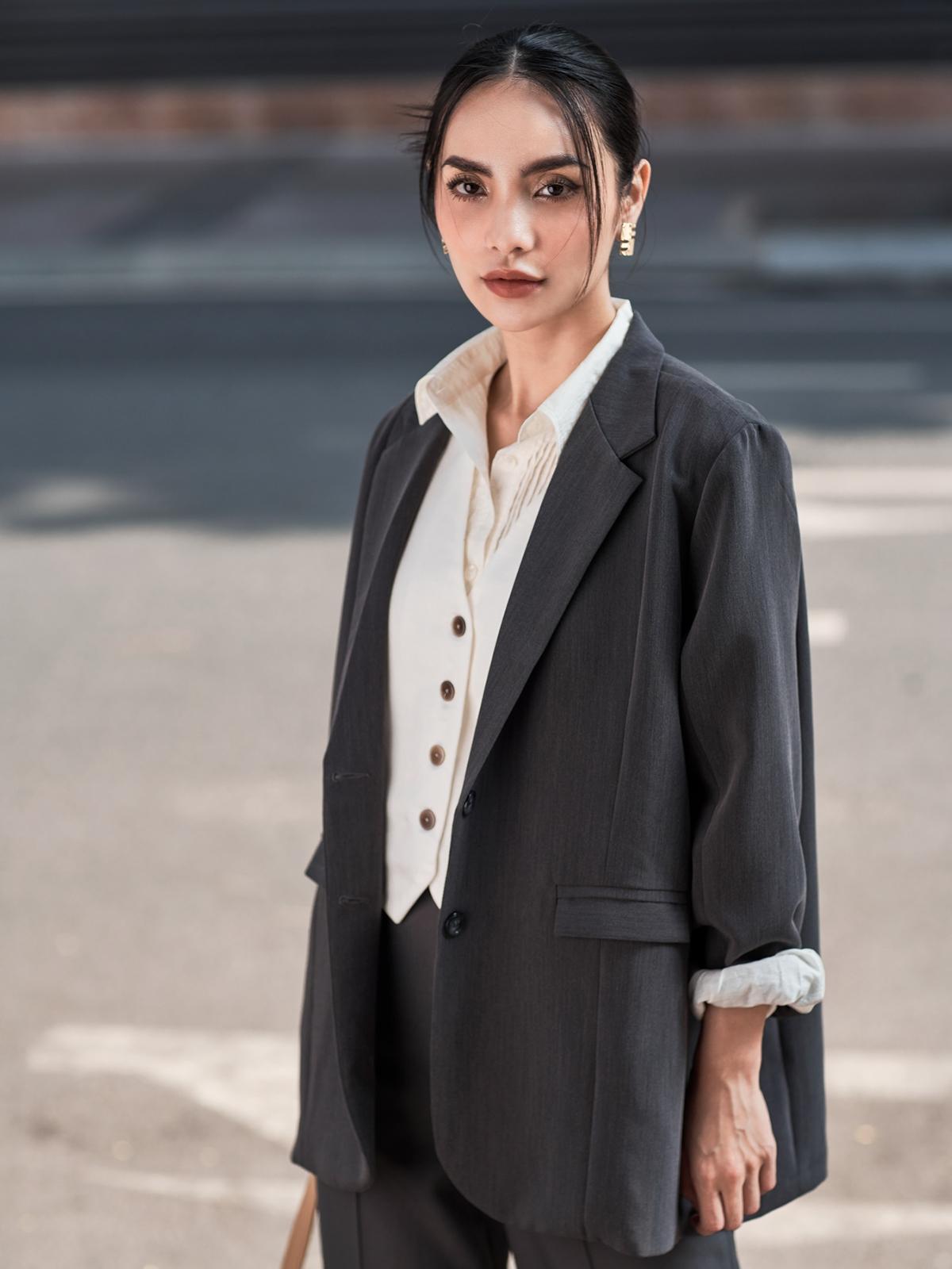 Rowena Blazer - Black