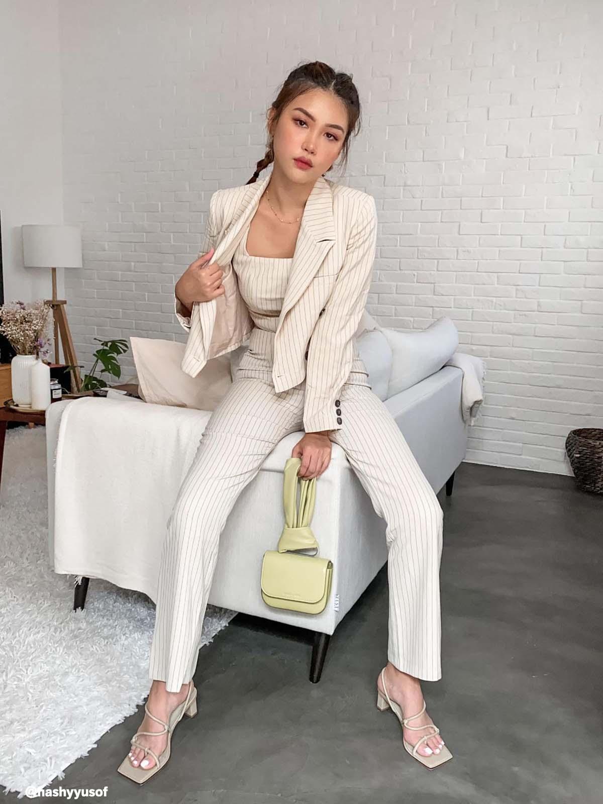 Striped Crop Blazer - Beige