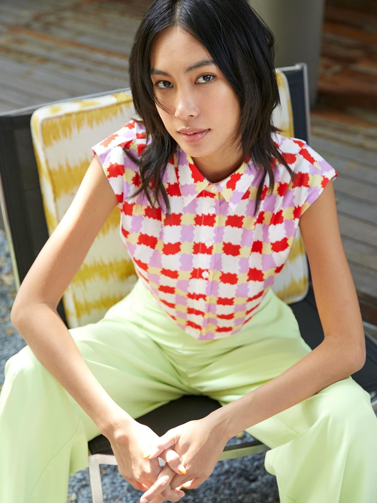 Abstract Checkered Sleeveless Shirt - White