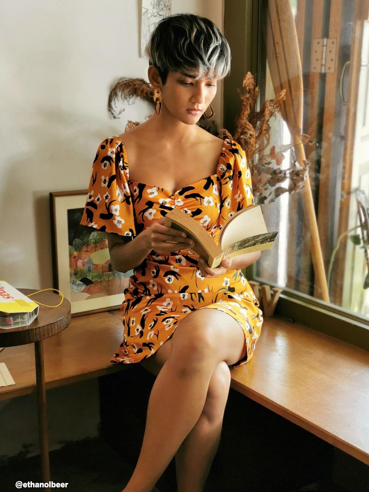 Sweetheart Butterfly Sleeves Flared Dress - Brown