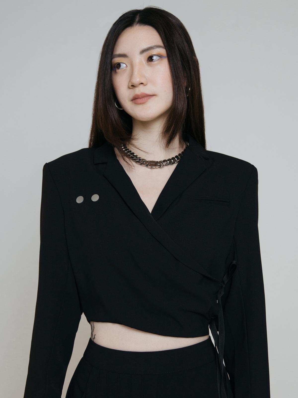Nala Crop Blazer - Black