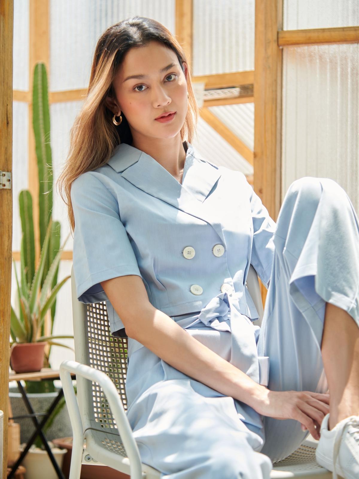 Notched Collar Top - Light Grey