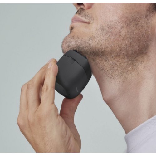 5-Blade Palm-Sized Shaver