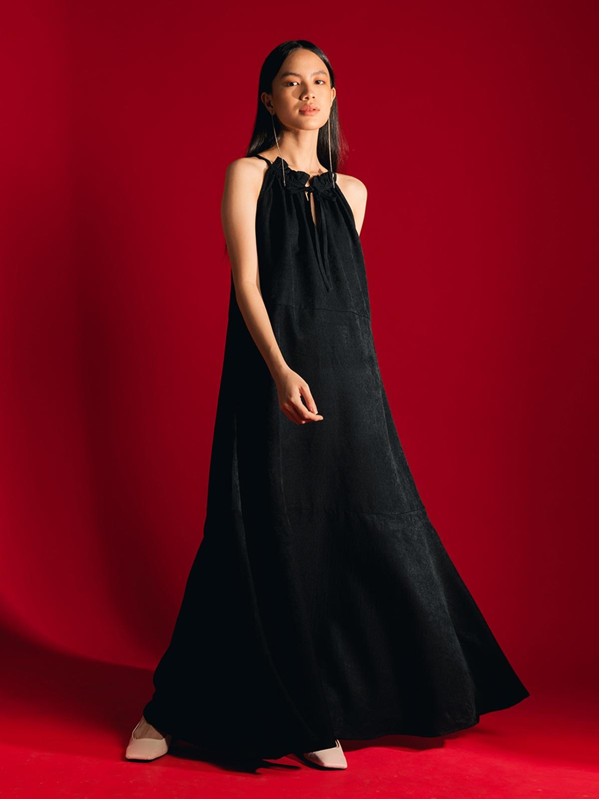 Venice Halter Neck Dress - Black