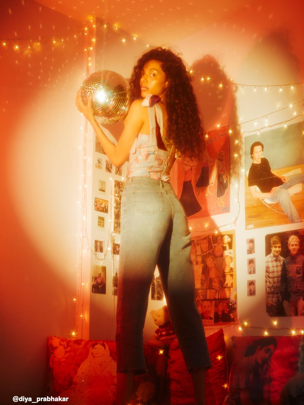 High Waisted Mom Jeans - Blue