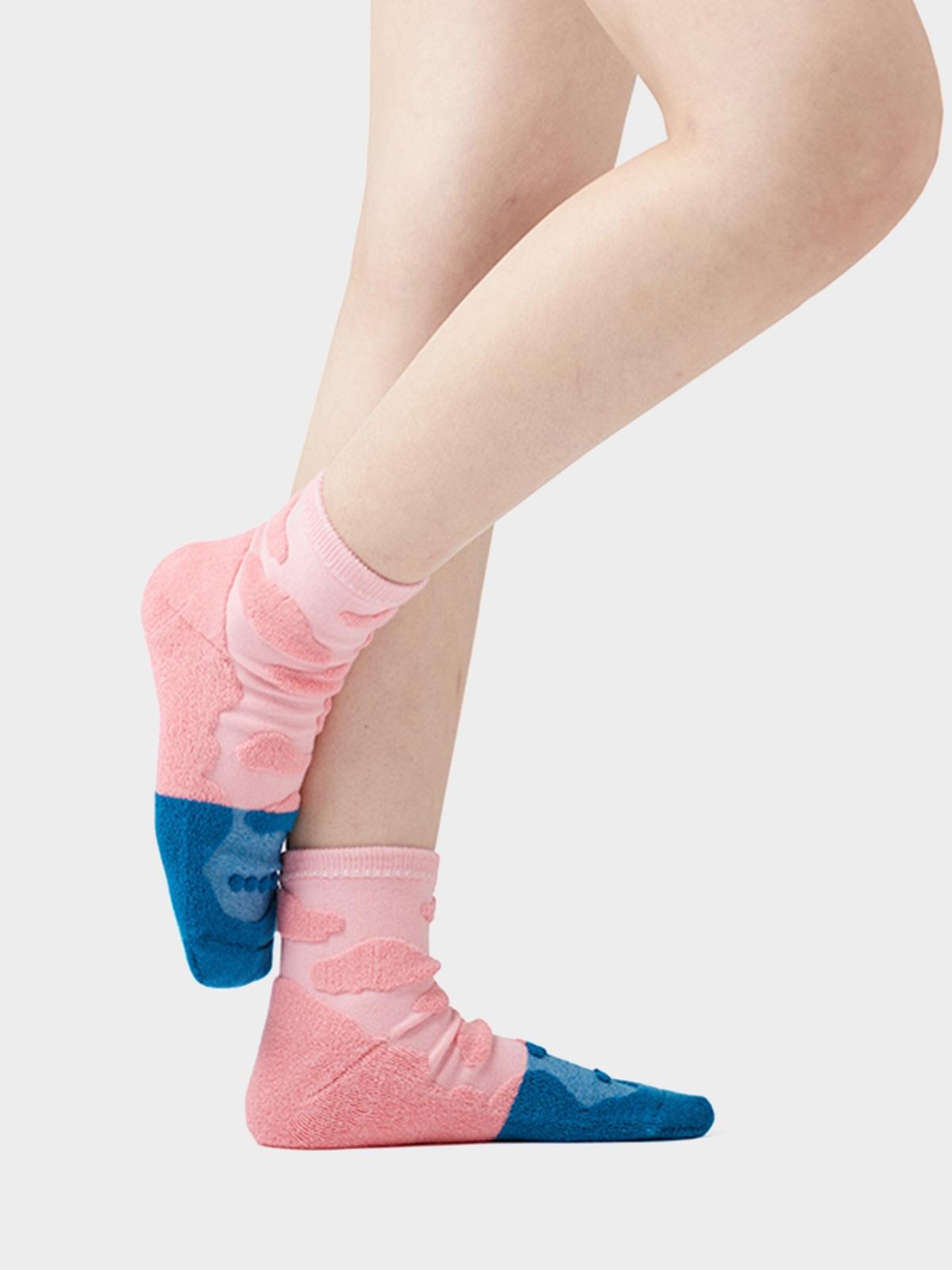 Kindergarden / CLOUUD - Coral