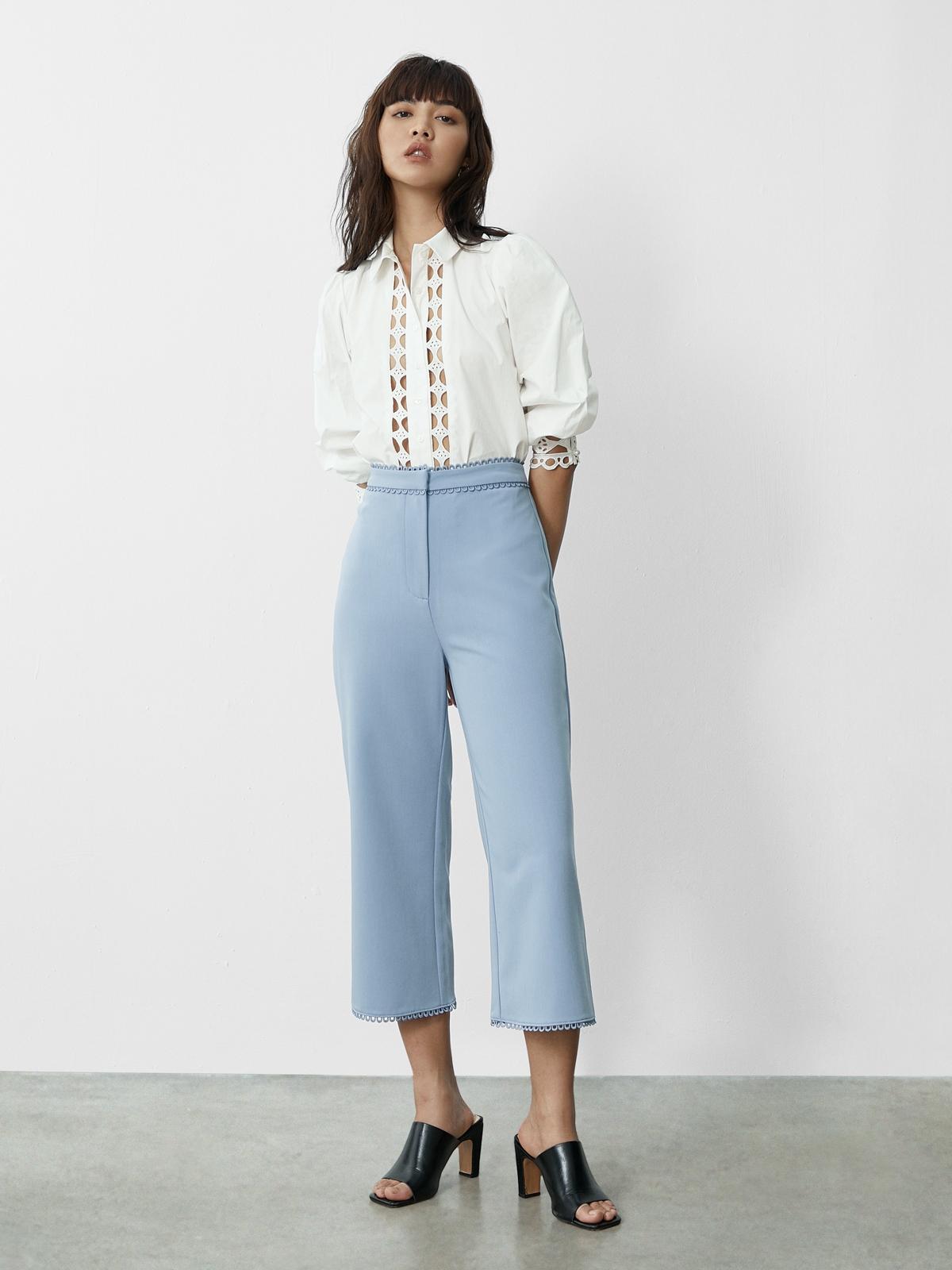 Embroidered Accent Culotte Pants - Blue
