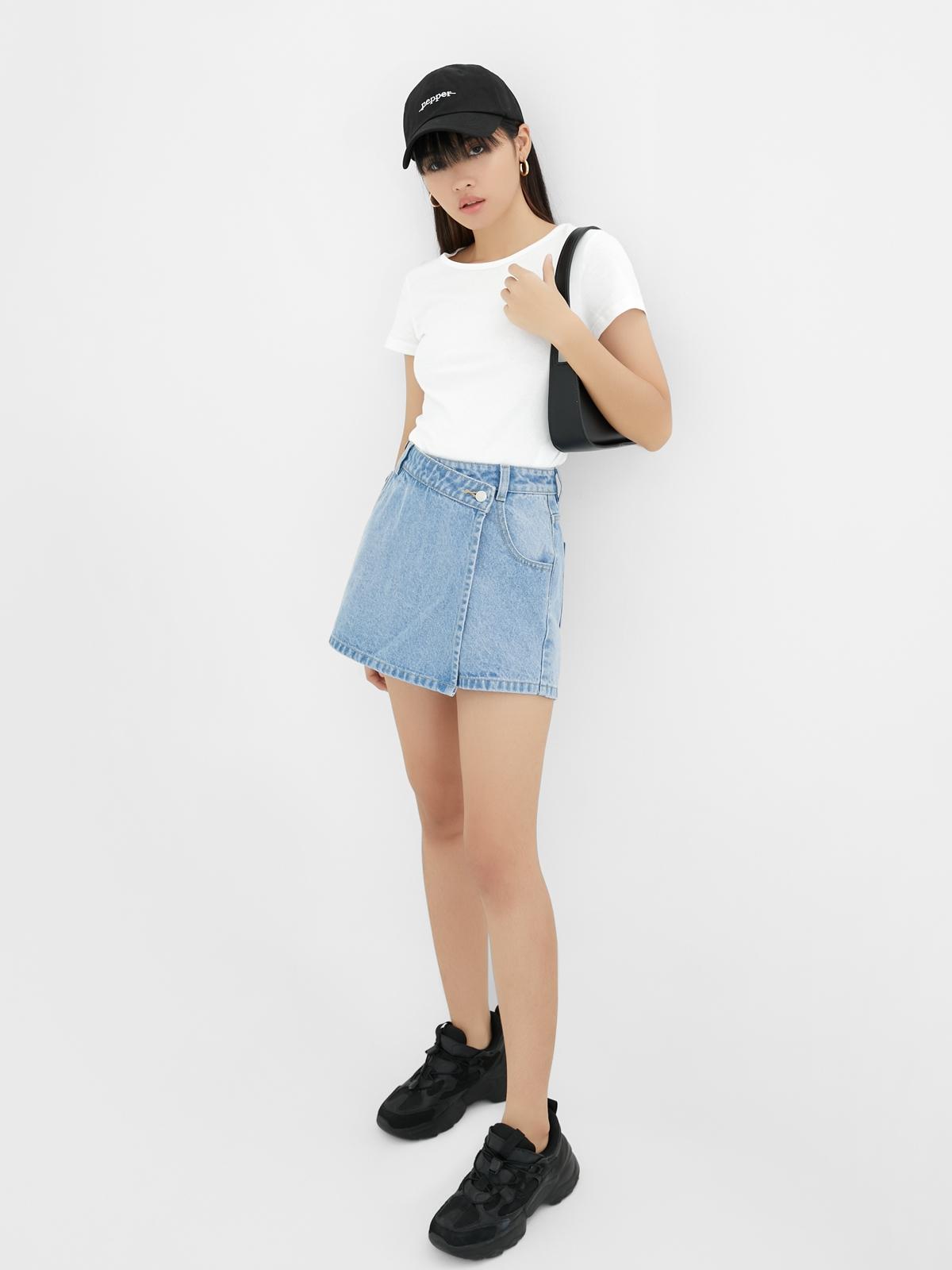 Crew Neck Short Sleeve Top - White