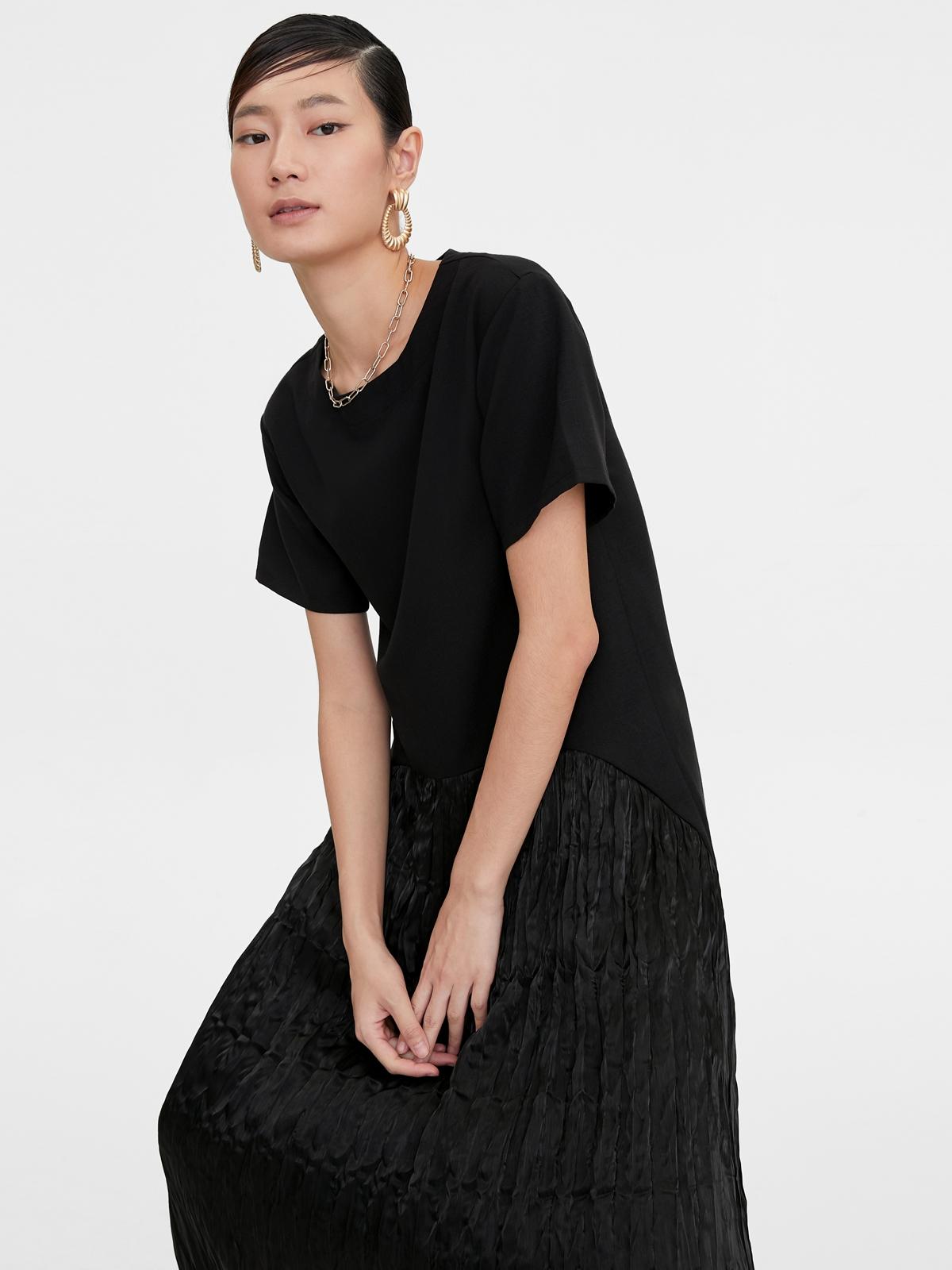 Semi Rustic Pleated Round Neck Dress - Black