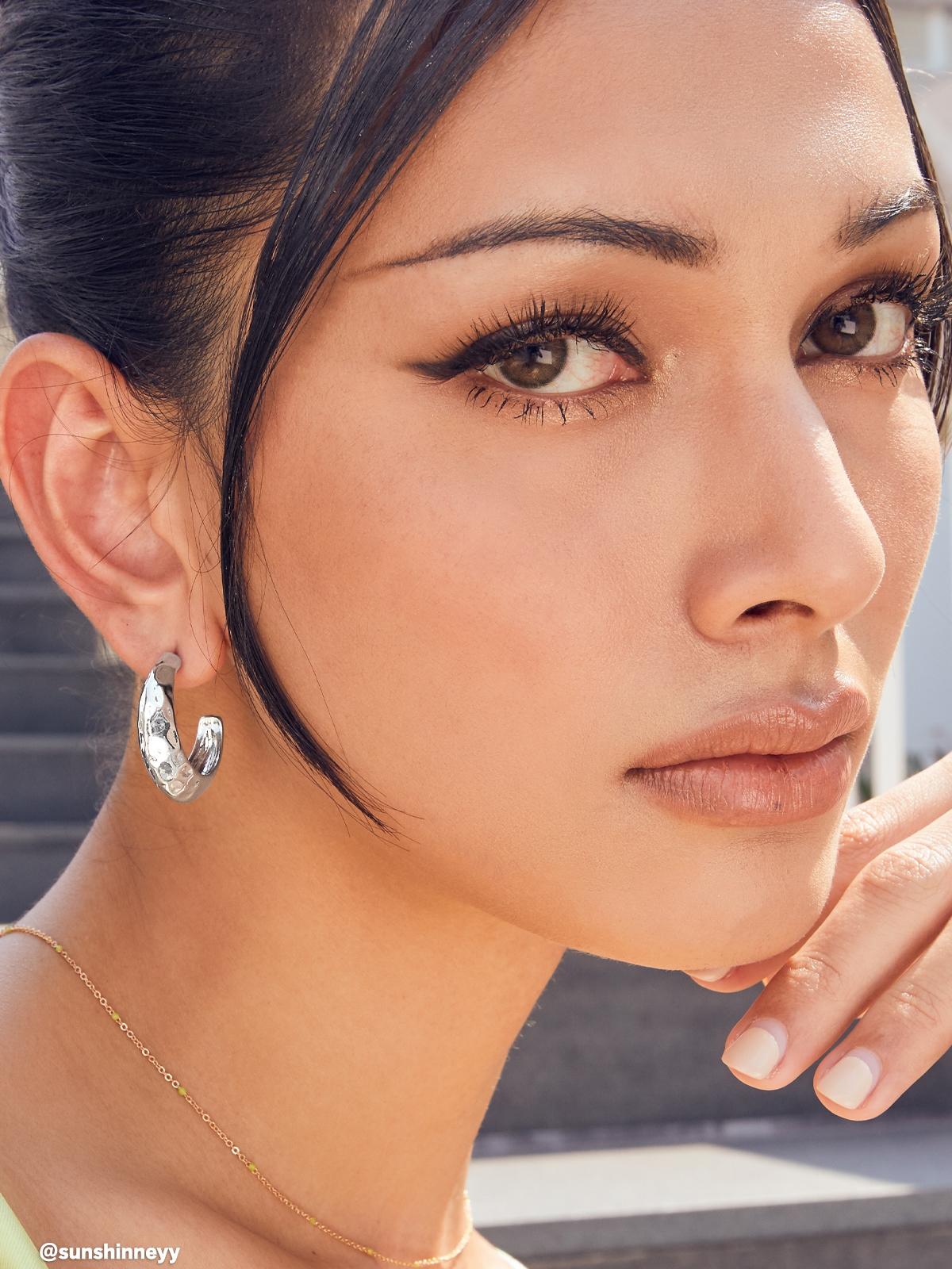 Sustainable Set of 2 Hoop Earrings - Silver Sustainable Set of 2 Hoop Earrings - Silver