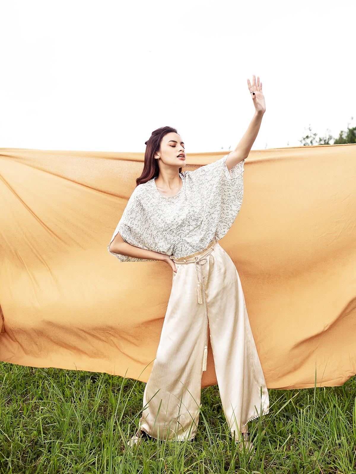 Tassel Belt Culotte Pants - Gold