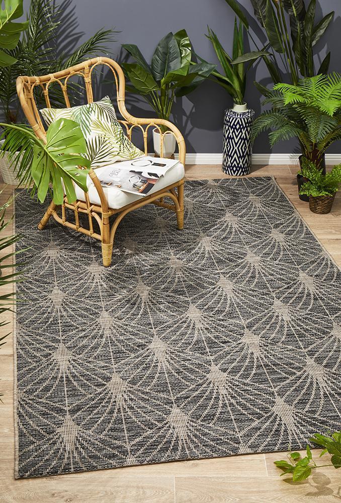 Terrace Fern Trellis Rug Black 400X300