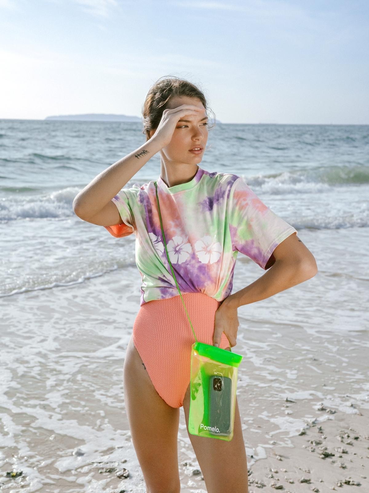 Flower Tie Dye Graphic Tee - Light Pink