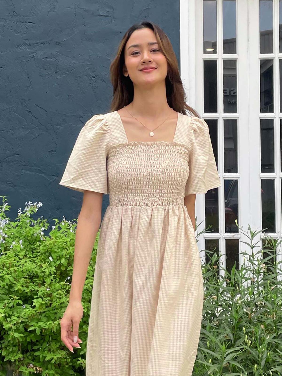 Smocked Puff Sleeve Midi Dress - Beige