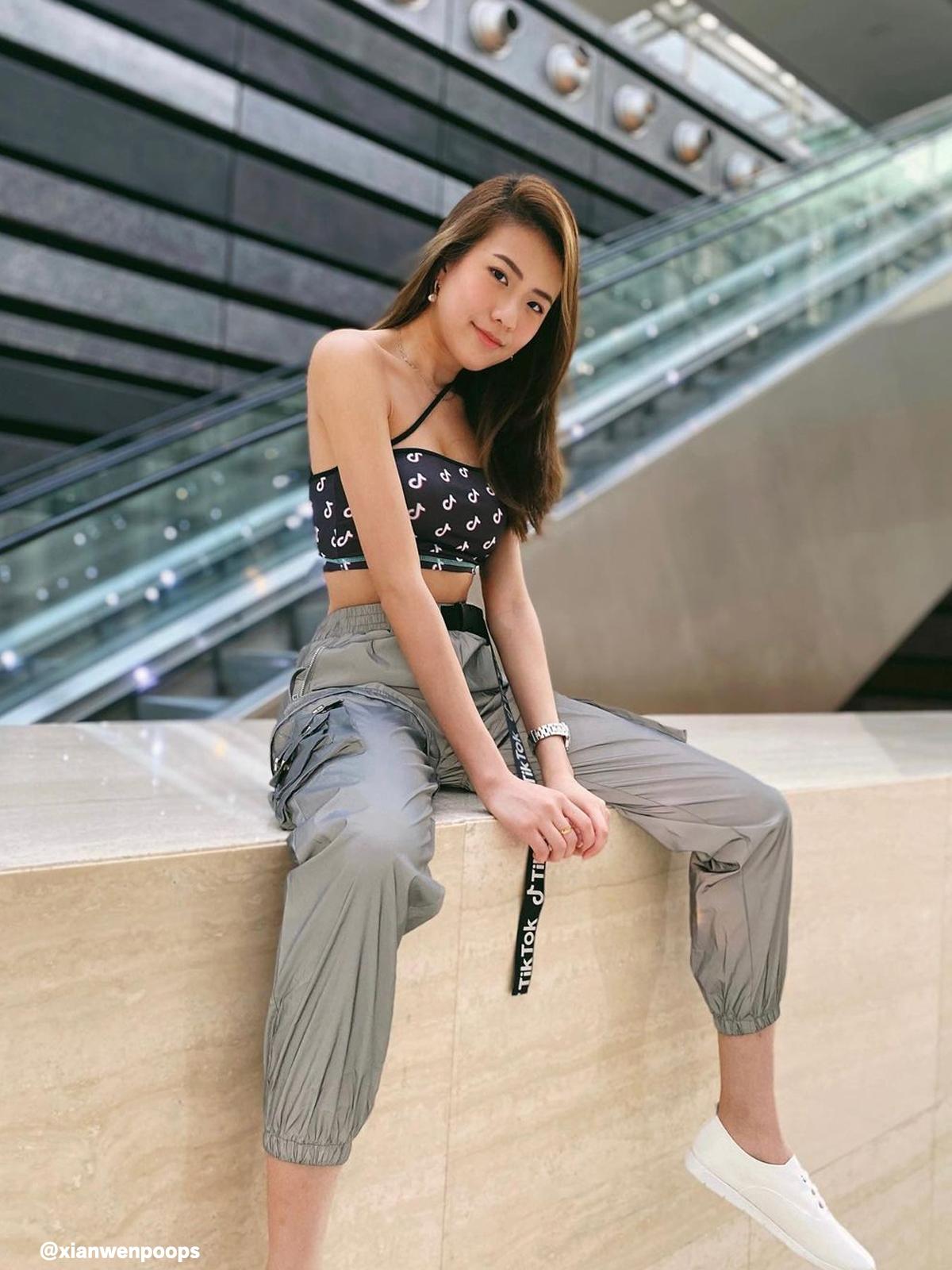 TikTok Logo Print Belt Reflective Pants - Silver