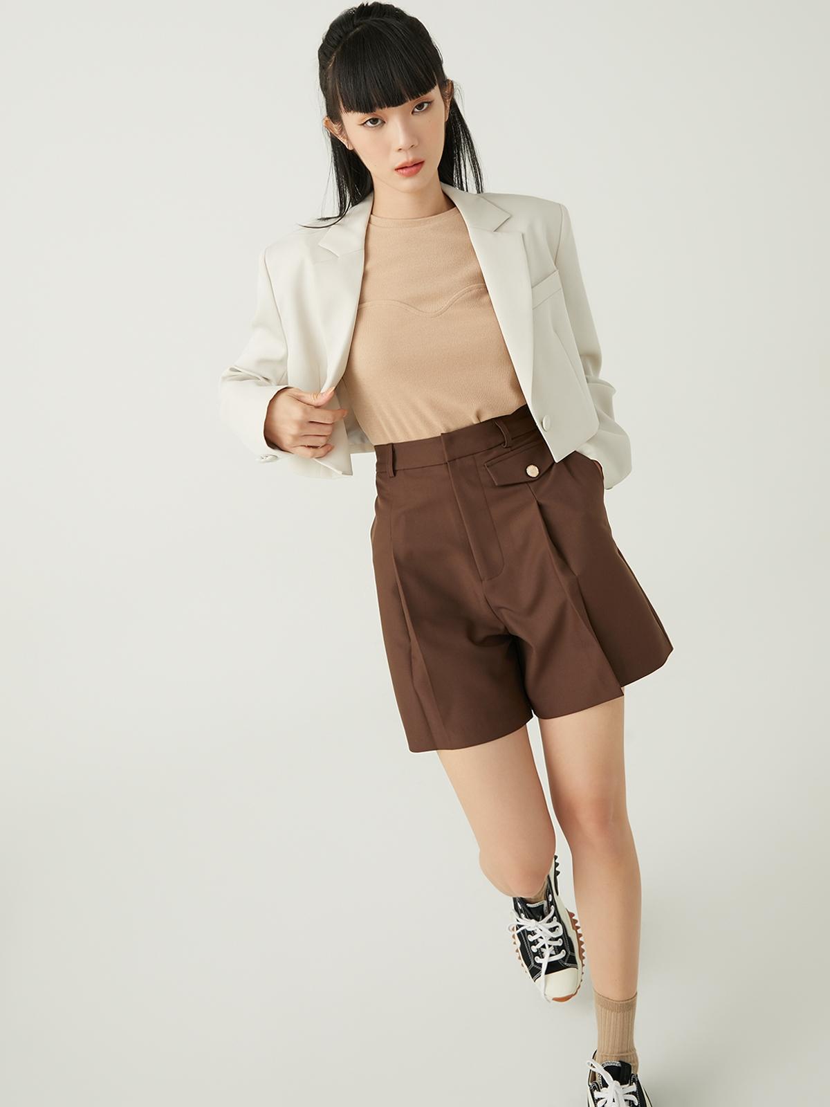 Heart Shape Stitch Tee - Beige