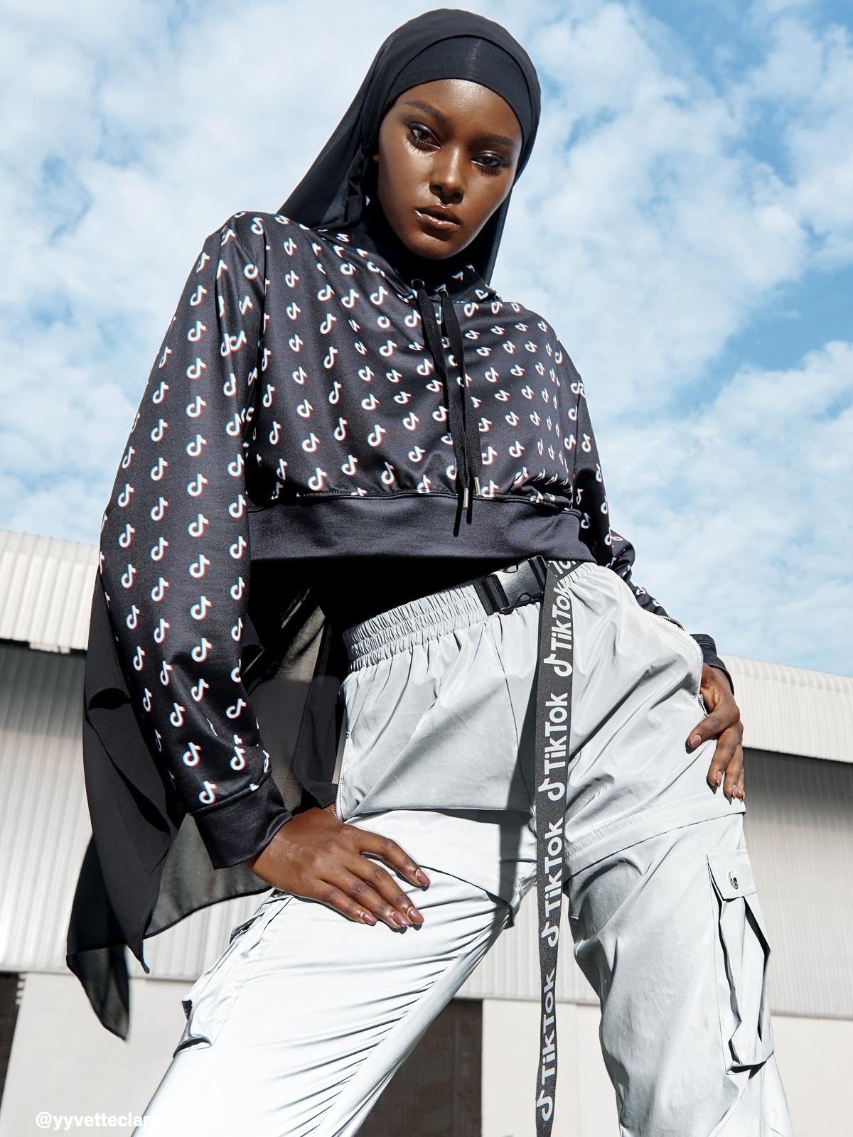 TikTok Logo Print Cropped Hoodie - Black