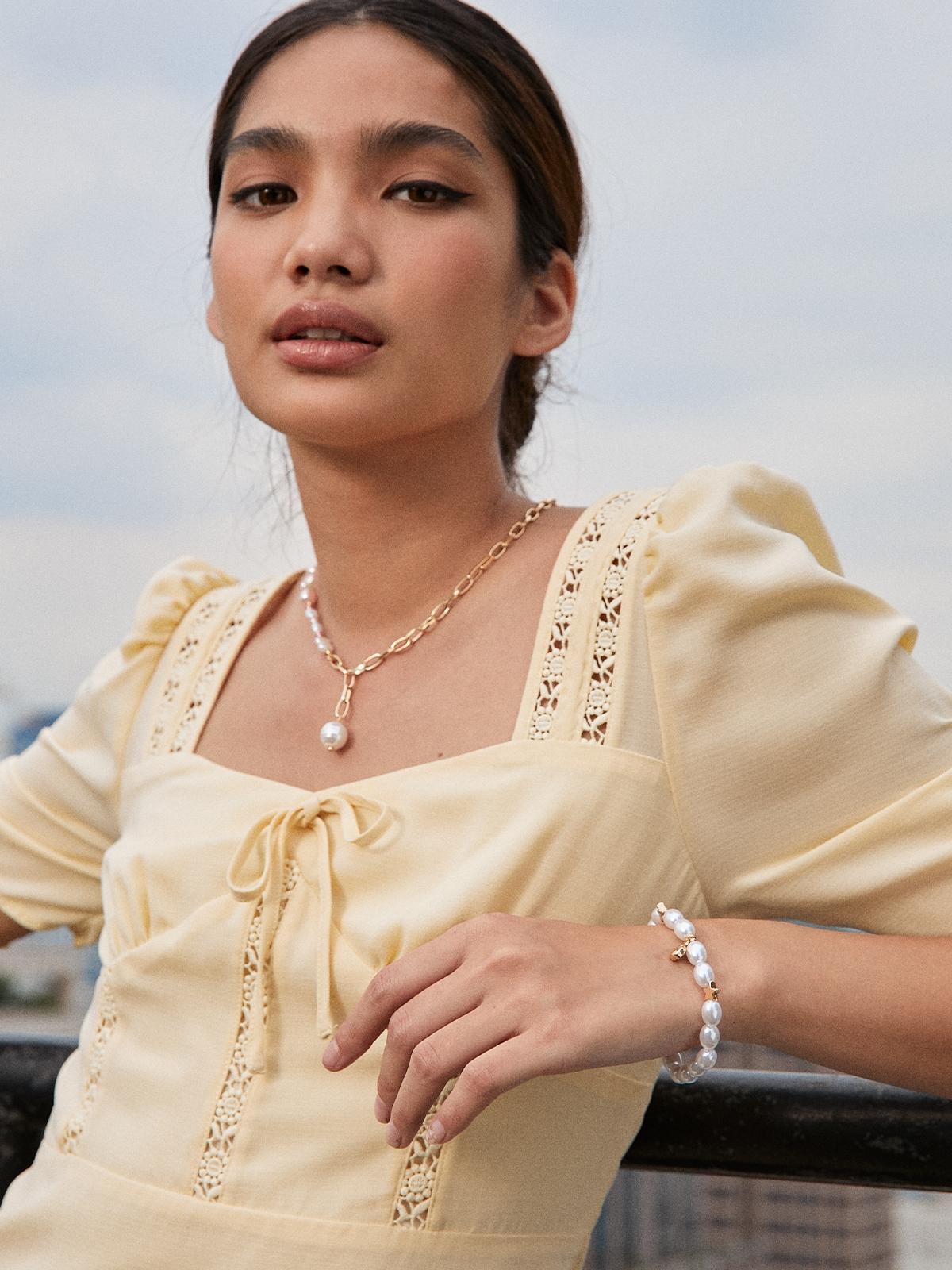 Set Of Bead Necklace & Bracelet - Gold Set Of Bead Necklace & Bracelet - Gold