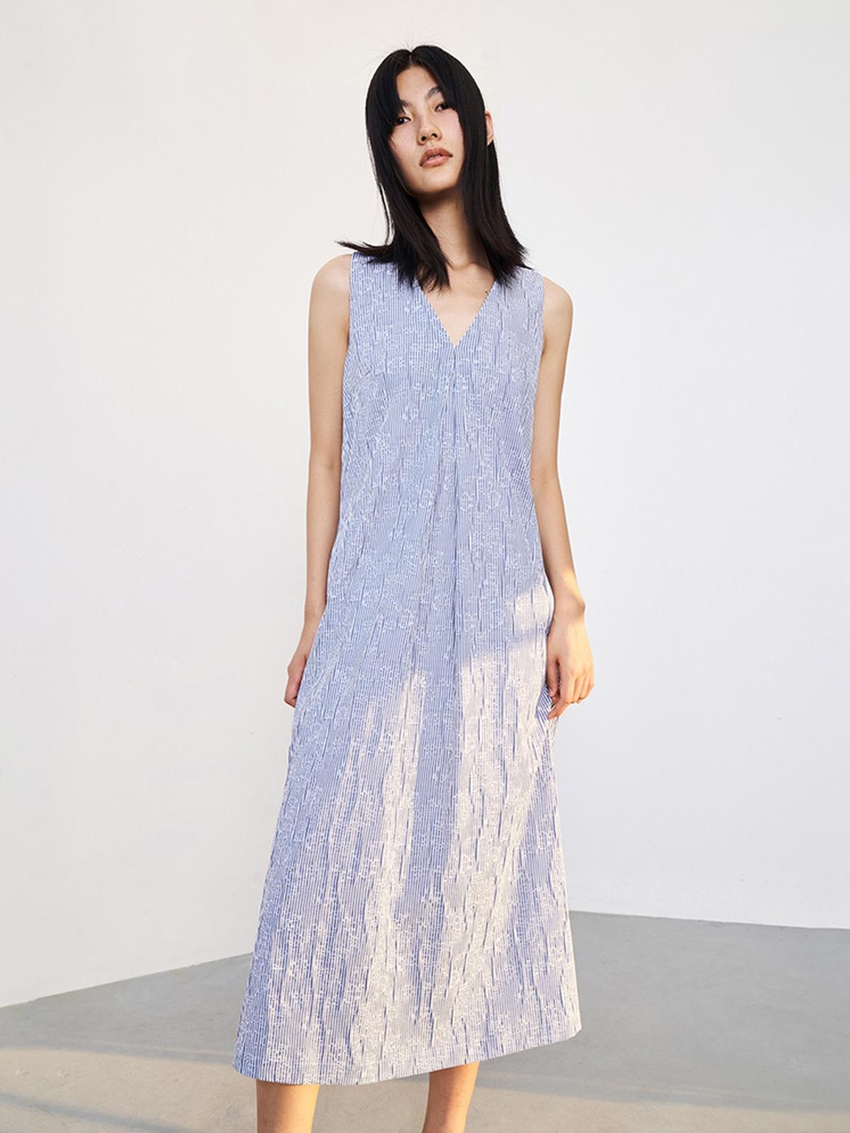 Embroidered Detail Sleeveless Dress - Blue