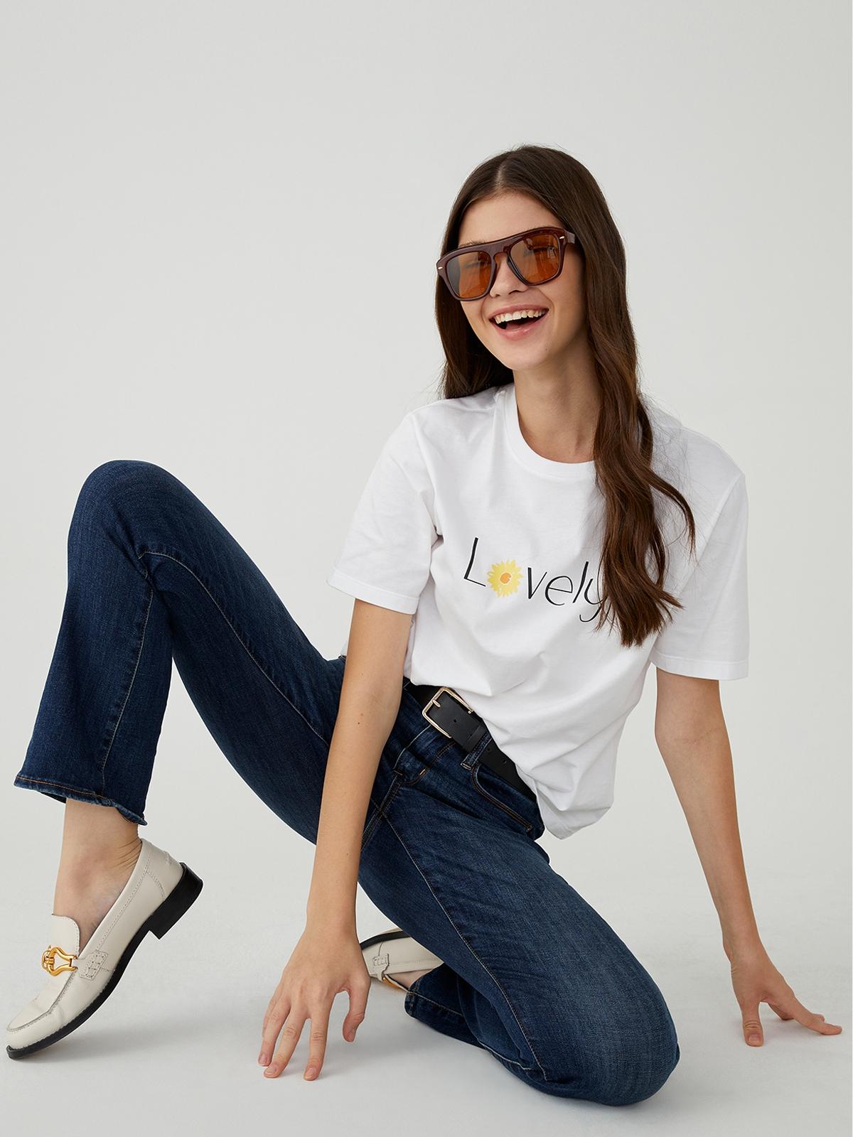 Sustainable Lovely Text Print Tee - White