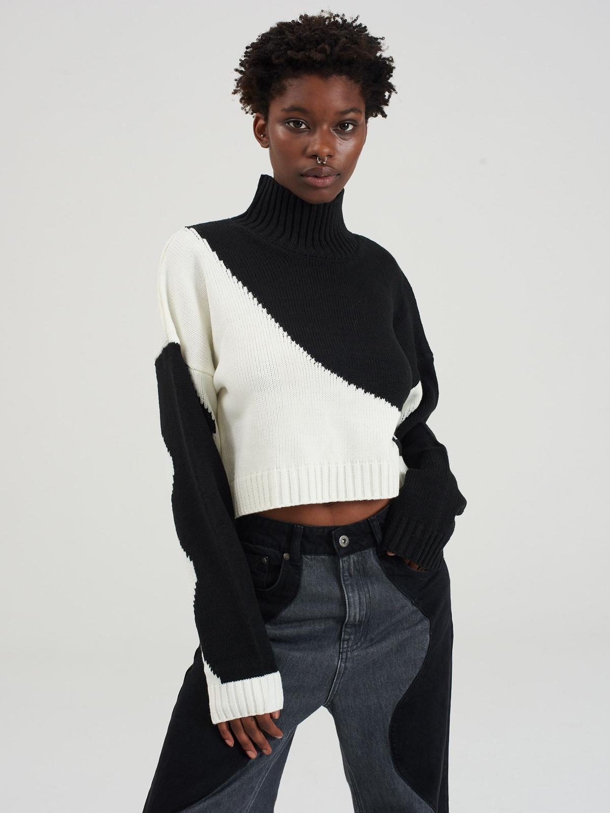 Corrupt Jumper - Black White