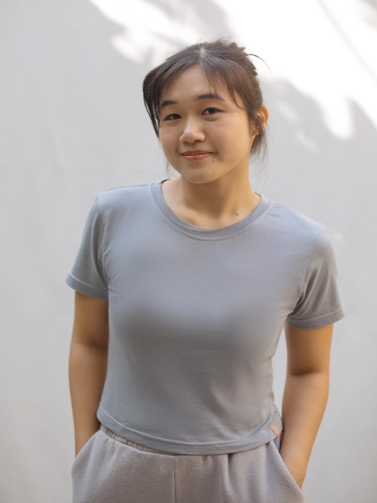 90s Baby Tee - Light Grey